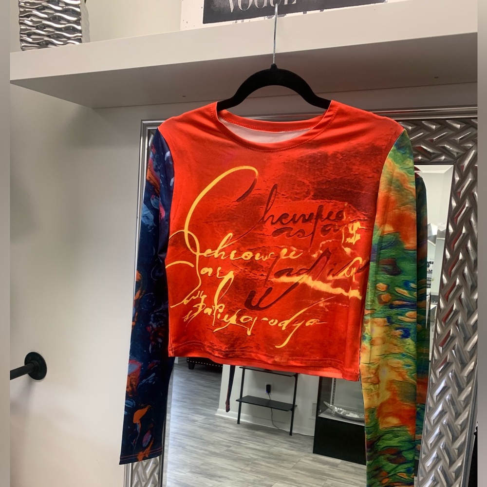 Vibrant Top